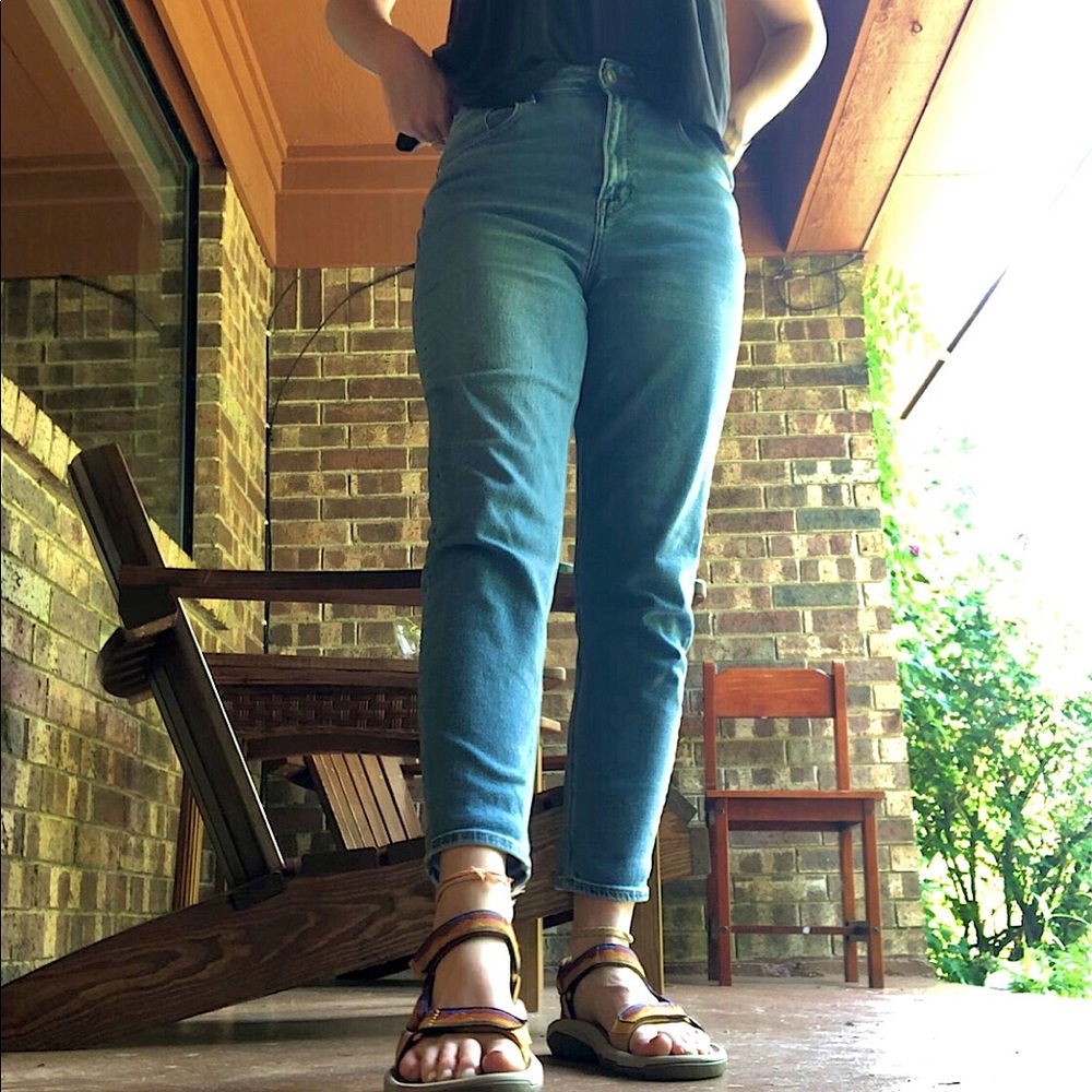 AE stretch mom jean